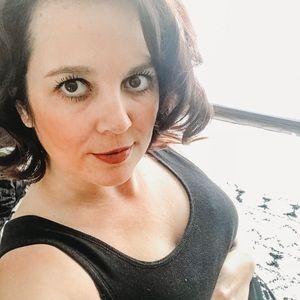 Meet your Posher, Elicia